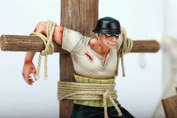 One Piece - Roronoa Zoro First Appearance - DaWeebStop