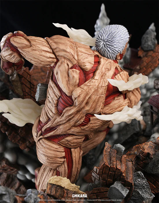 ATTACK ON TITAN - Chikara Studio Titan Series Armored Titan And Reiner Braun - DaWeebStop