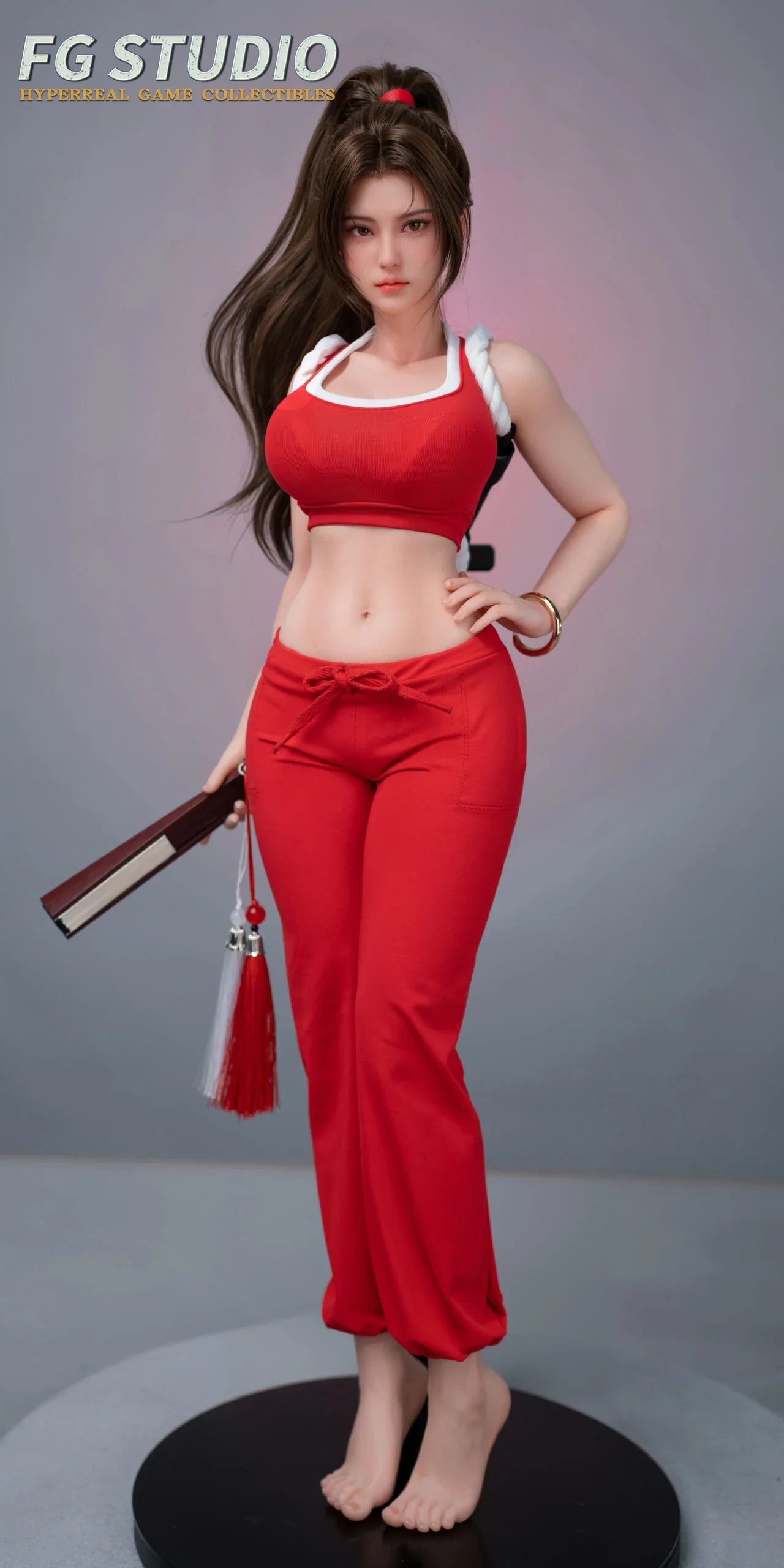 Mai Shiranui 1/3 silicone statue side profile with weapon