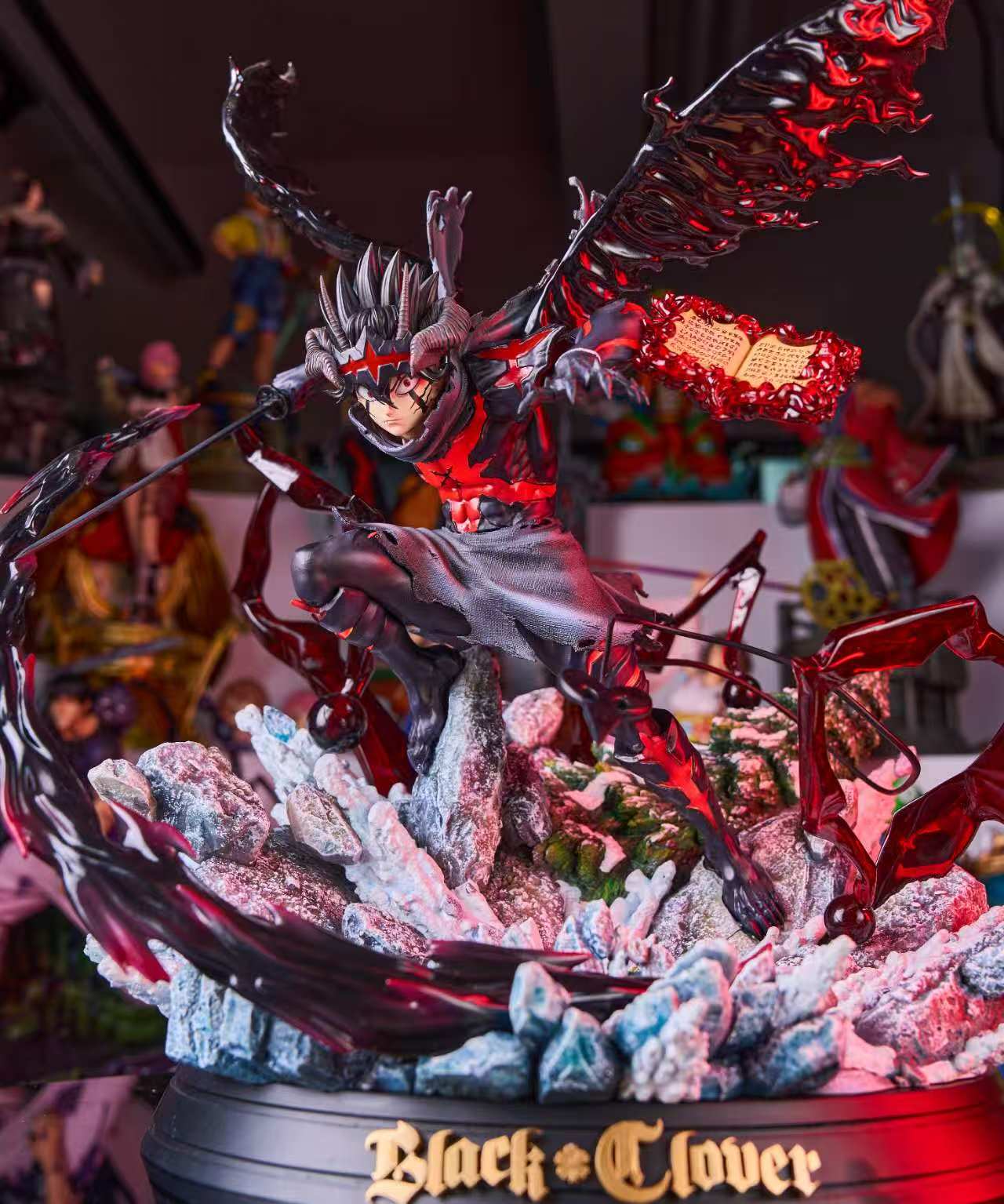 Black Clover - Karasu Collectibles Asta