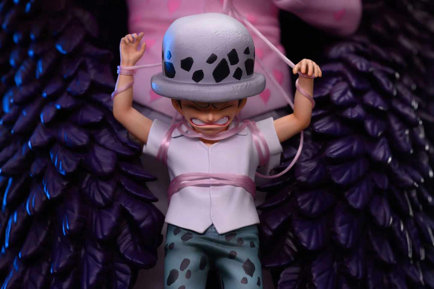One Piece - Who studio Mr. Gentle Donquixote Rosinant. Corazon